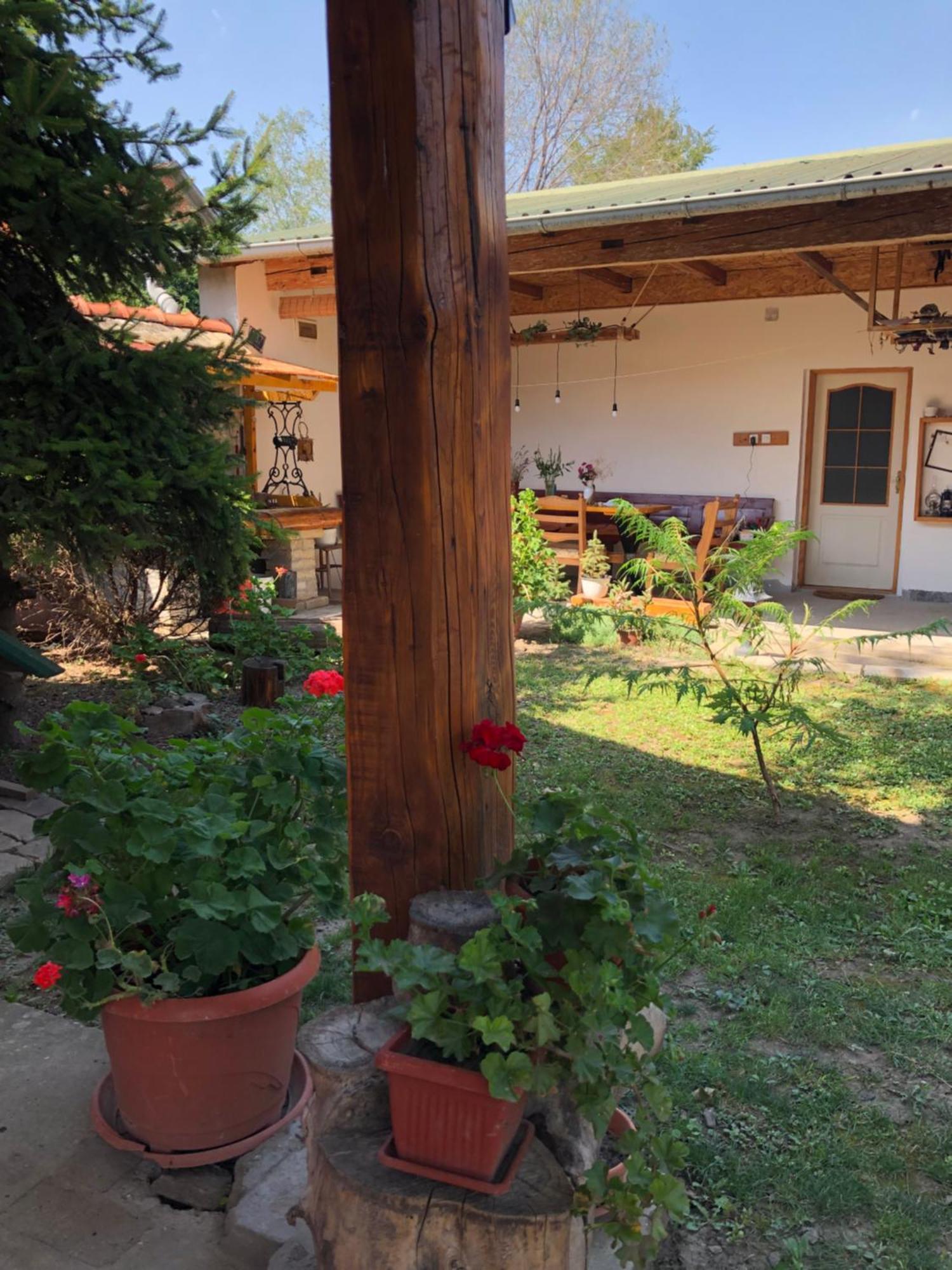 Nantucket Guesthouse Vrbas Dış mekan fotoğraf